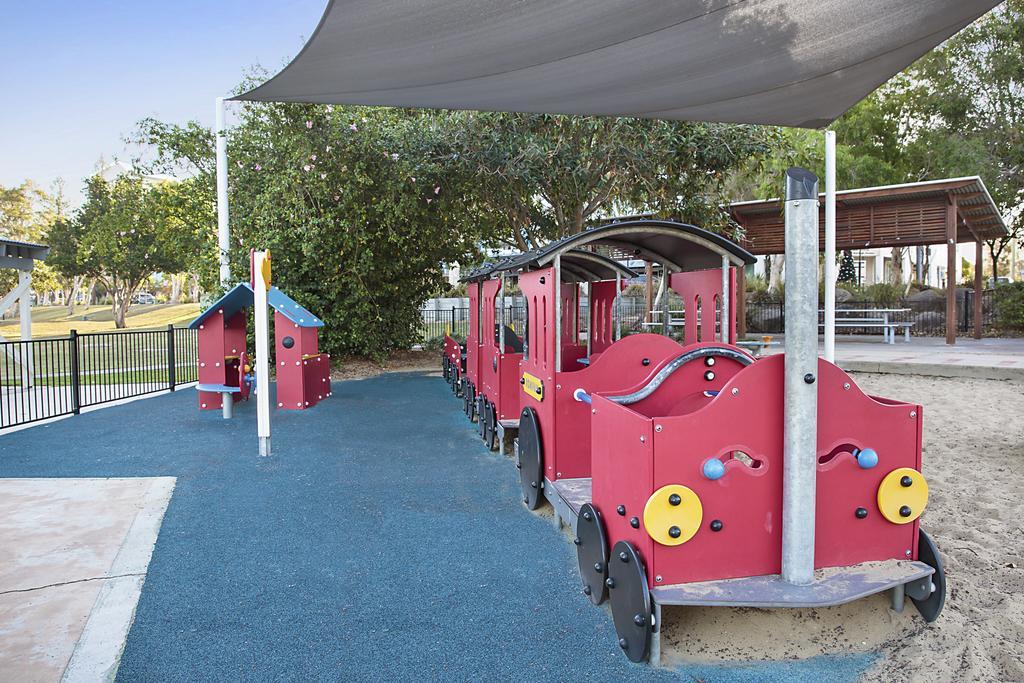 Scarborough Beach Resort Brisbane Exterior foto